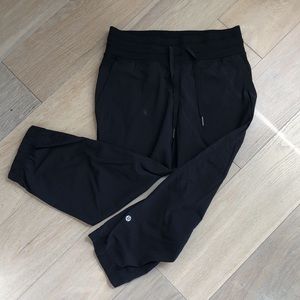 Lululemon athletica Dance studio crop